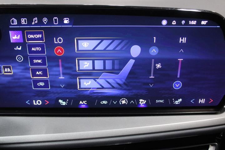 Certified 2024 Chevrolet Traverse LS image 46