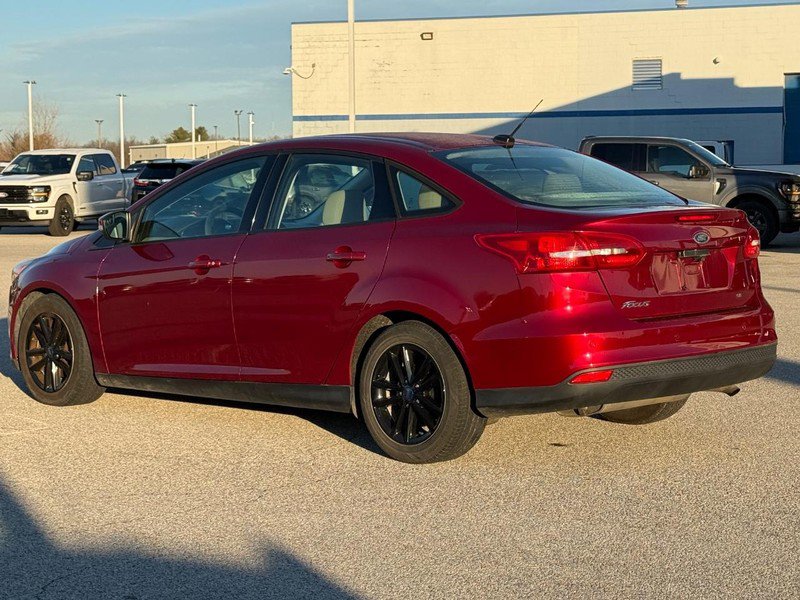 Used 2016 Ford Focus SE w/ Reverse Sensing Package image 3