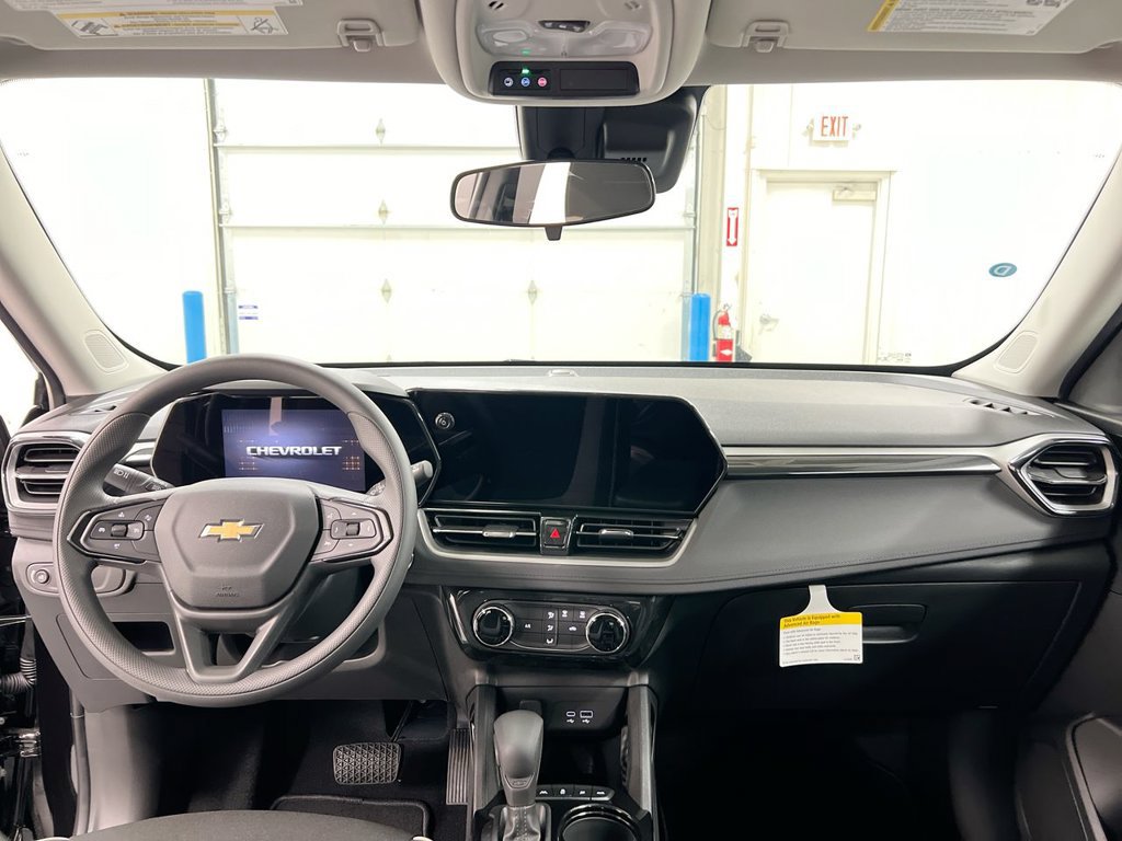 Used 2025 Chevrolet TrailBlazer LT AWD/4WD image 10