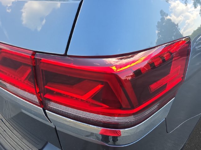 Used 2024 Volkswagen Atlas SE FWD image 32