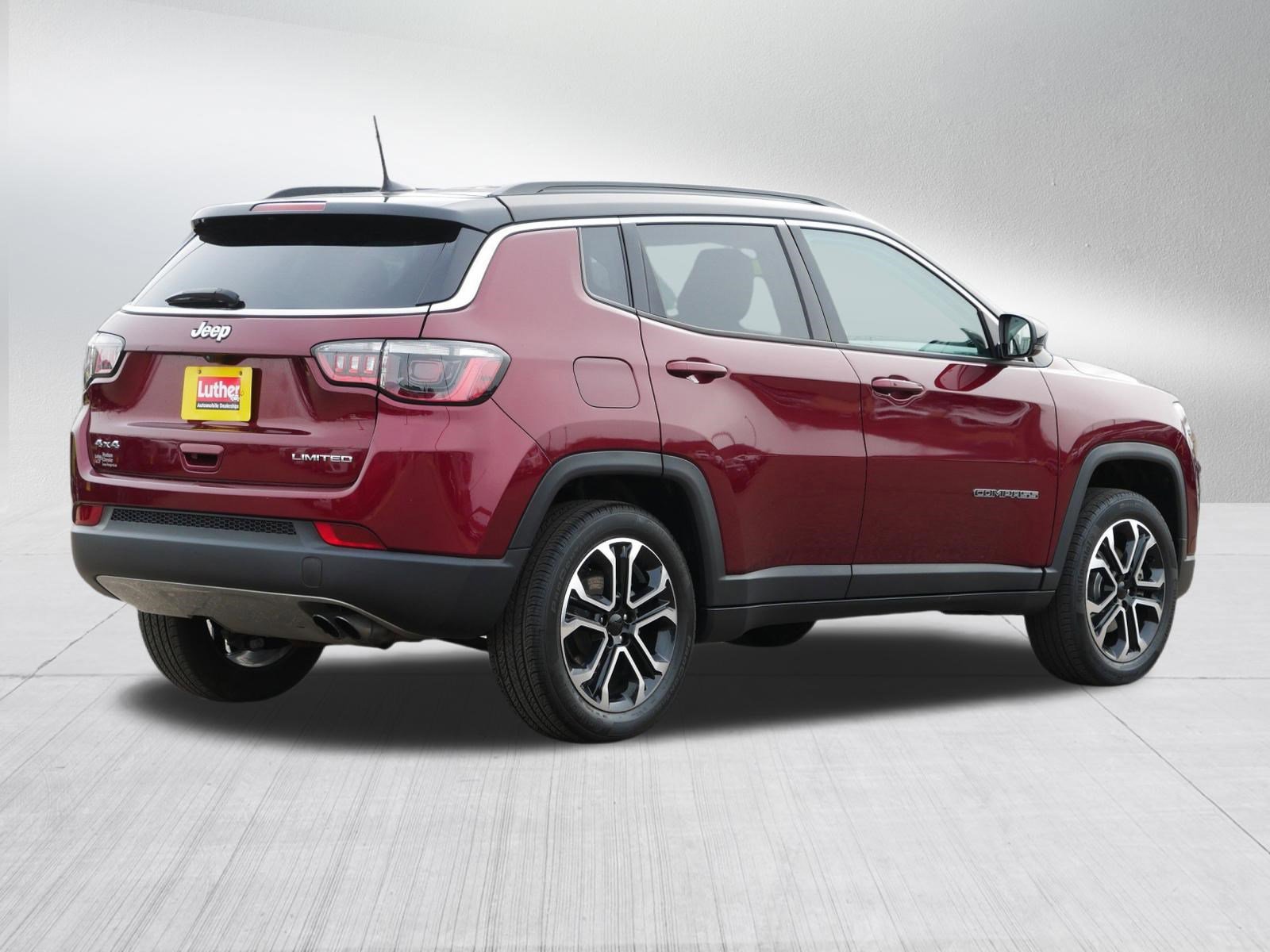 Used 2022 Jeep Compass Limited image 7