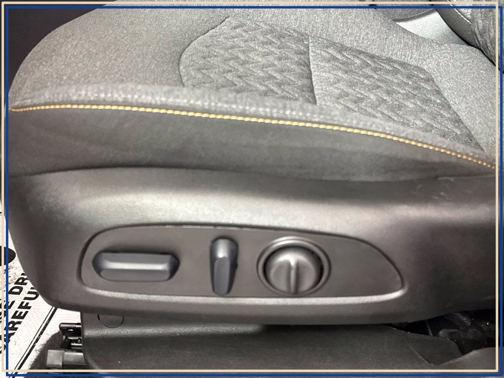 Certified 2024 Chevrolet Equinox LT AWD/4WD image 25