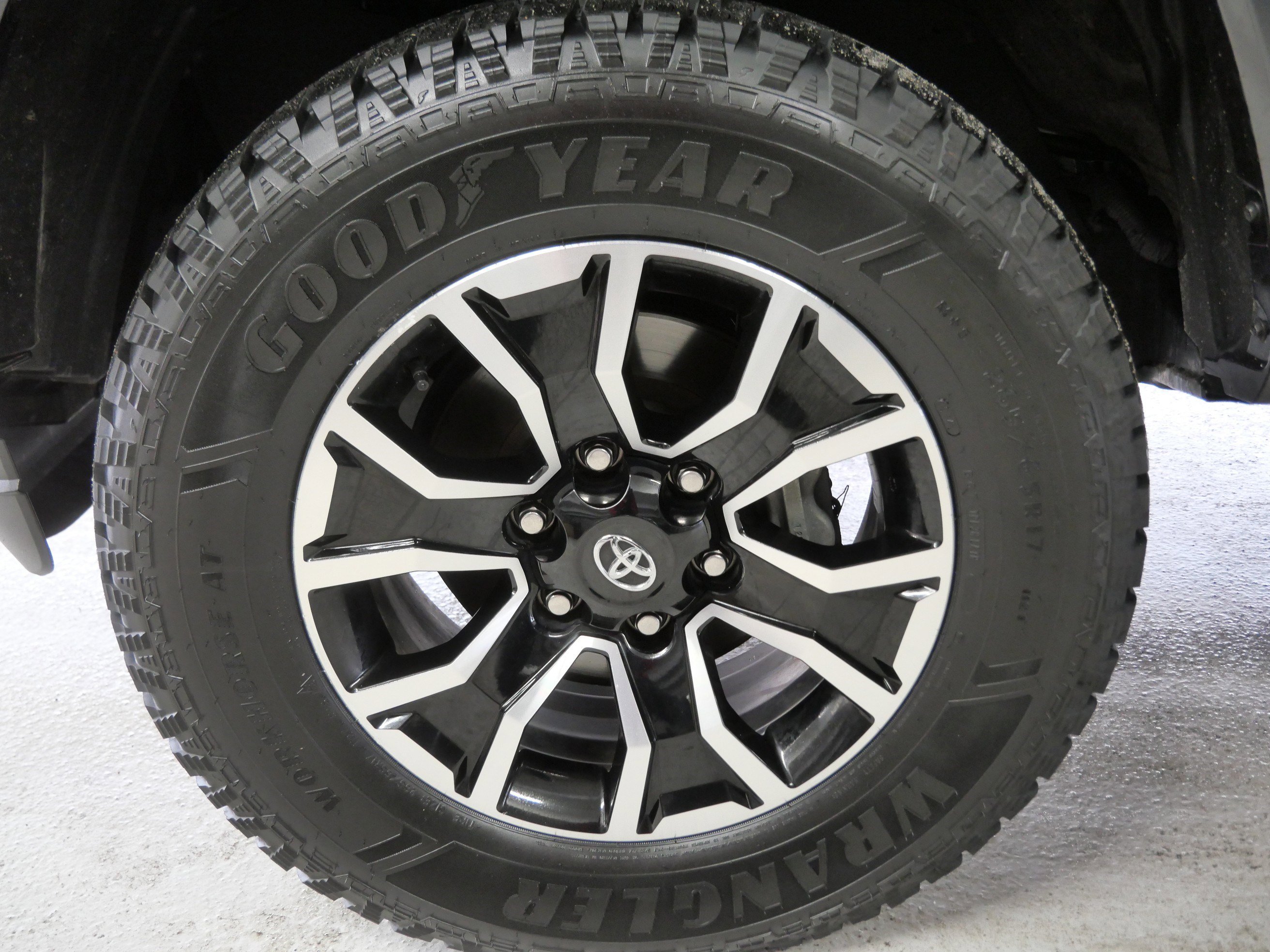 Certified 2021 Toyota Tacoma TRD Sport image 16