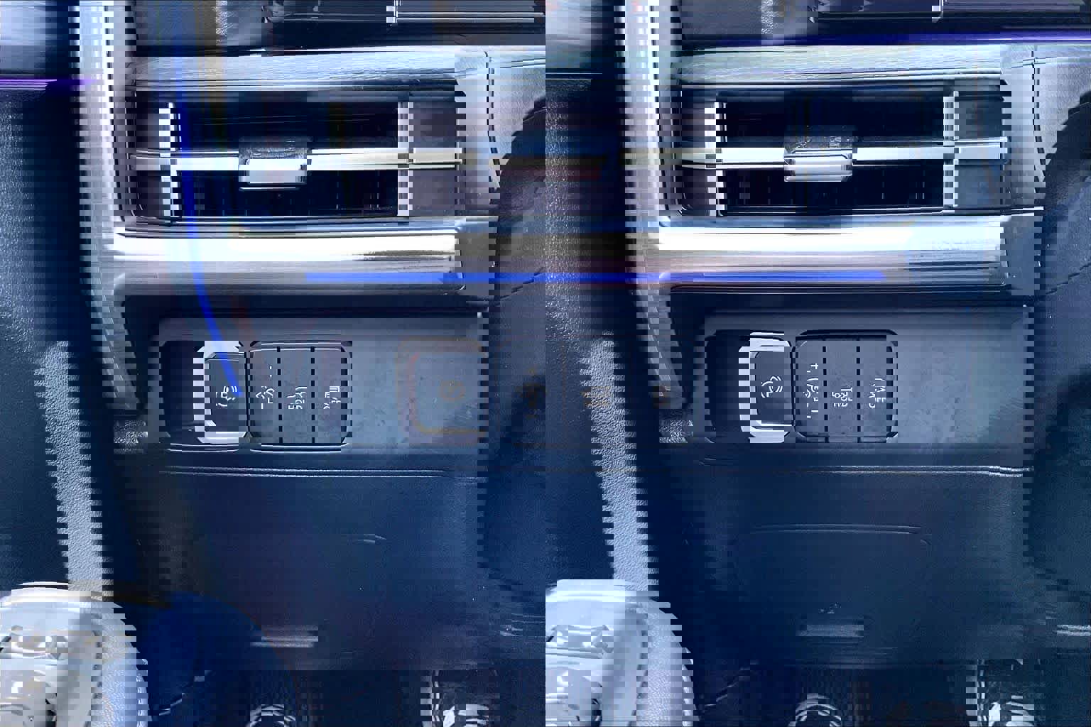 Used 2024 Hyundai Santa Fe Limited image 33