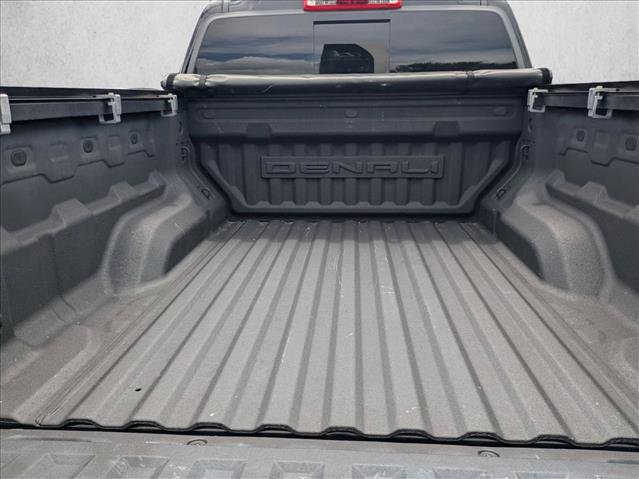 Used 2023 GMC Canyon Denali w/ Denali Black Edition image 18