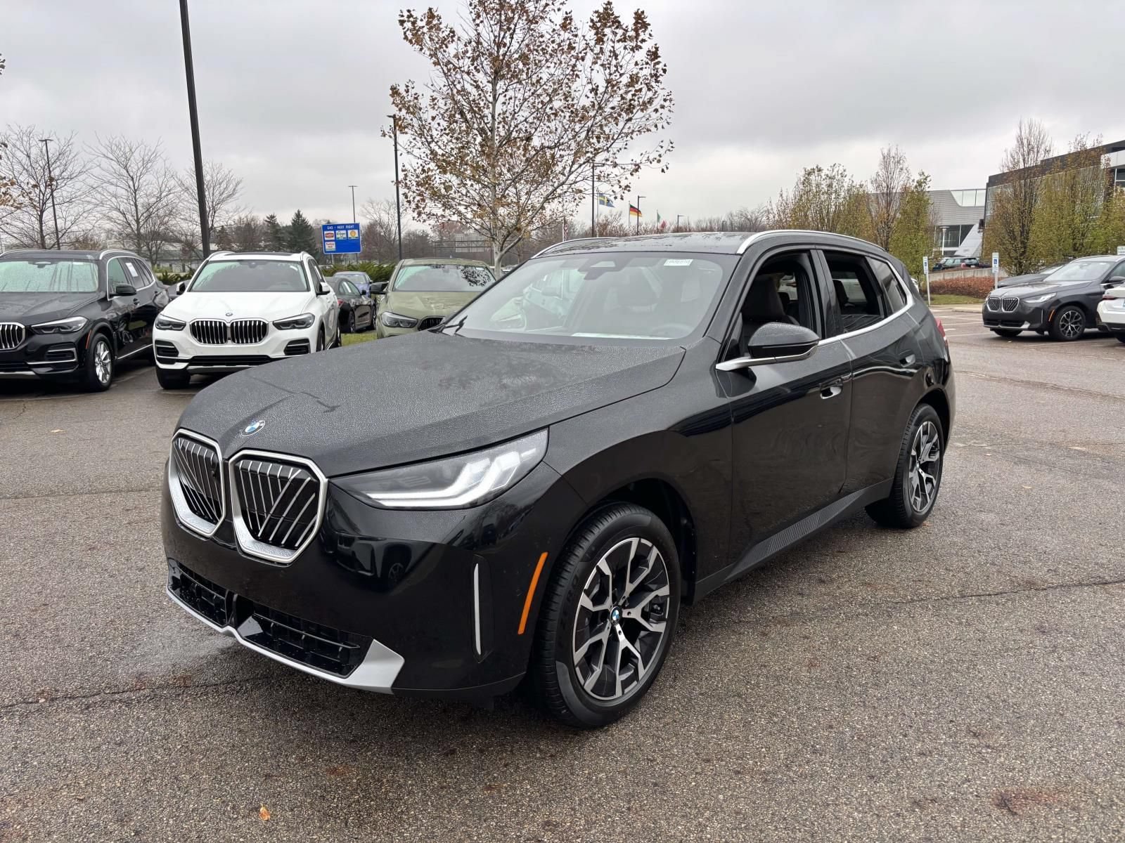 New 2026 BMW X3 xDrive30 w/ Premium Package AWD/4WD image 3