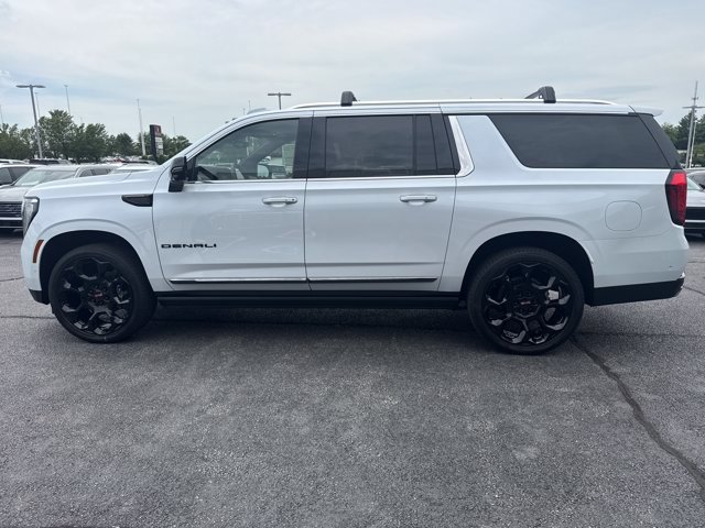 New 2026 GMC Yukon XL Denali Ultimate AWD/4WD image 13
