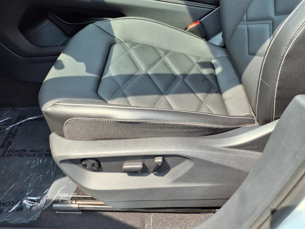 Used 2025 Volkswagen Atlas SE image 20