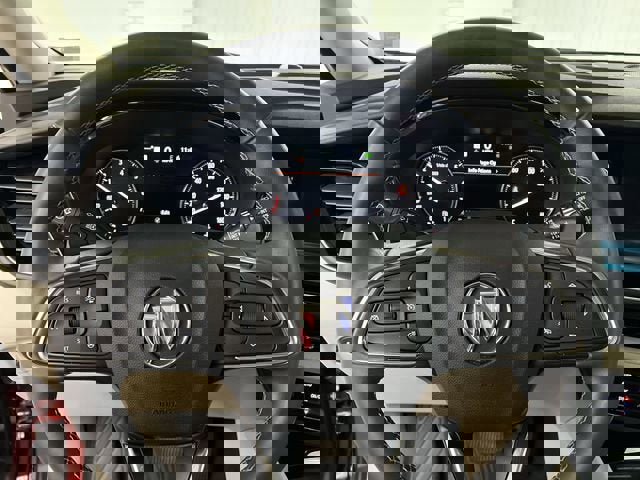 Certified 2022 Buick Envision Avenir w/ Technology Package II image 11