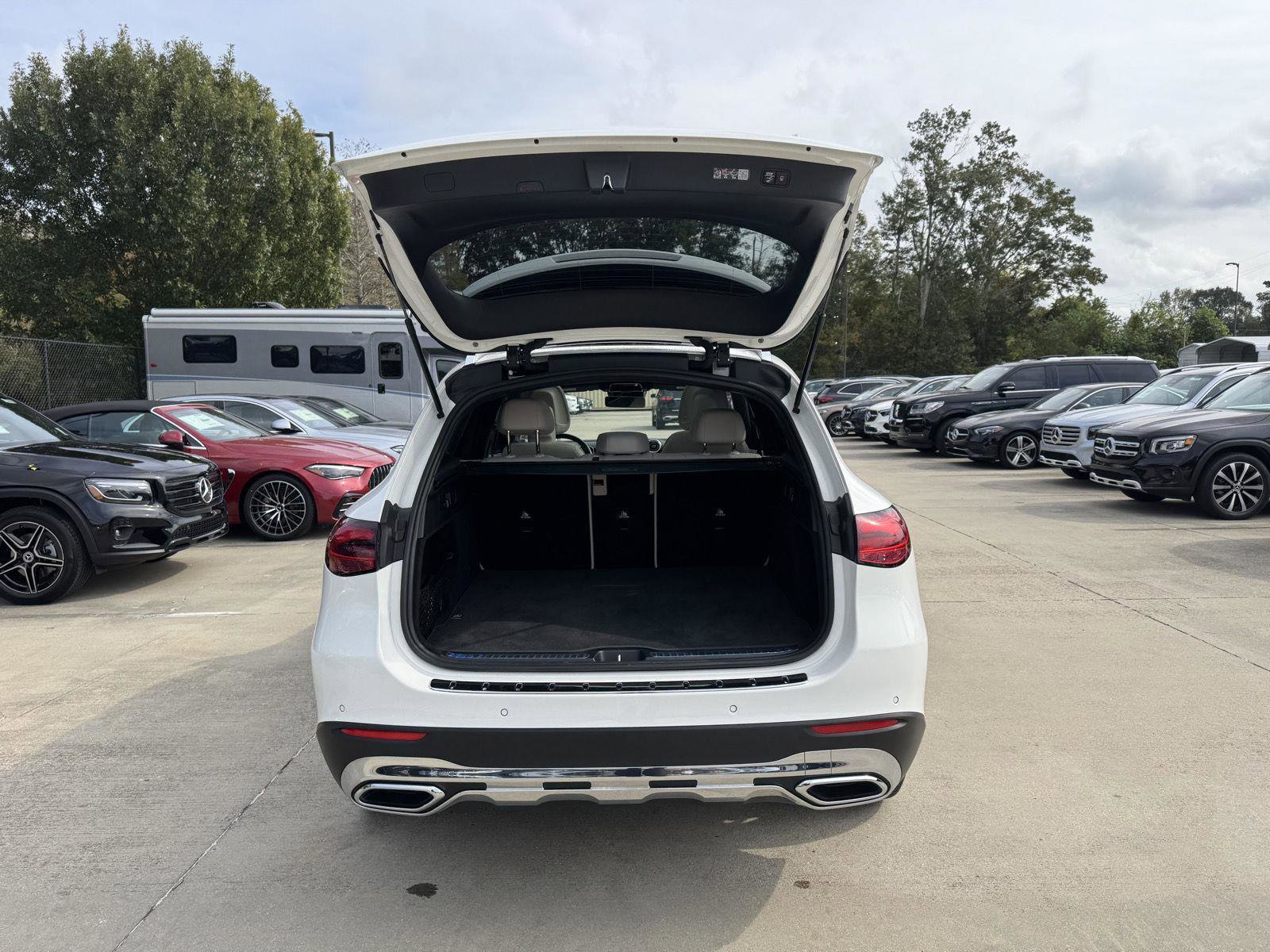 Certified 2025 Mercedes-Benz GLC 300 image 23