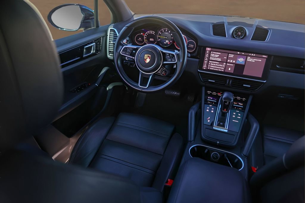 Used 2020 Porsche Cayenne E-Hybrid image 28