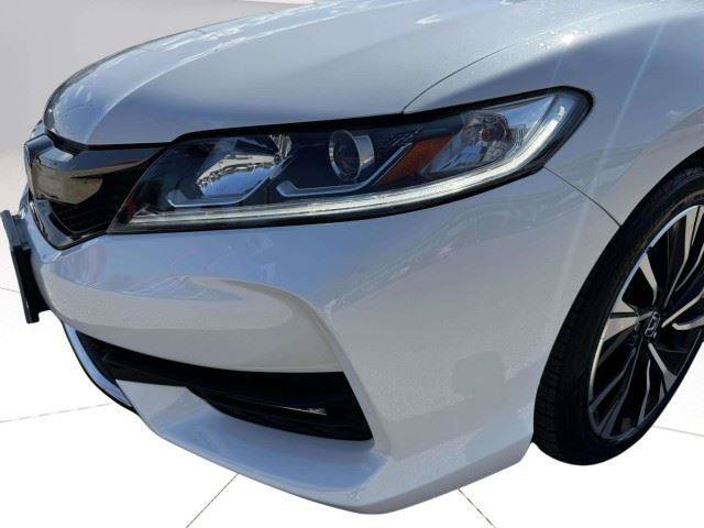 Used 2017 Honda Accord EX-L image 12
