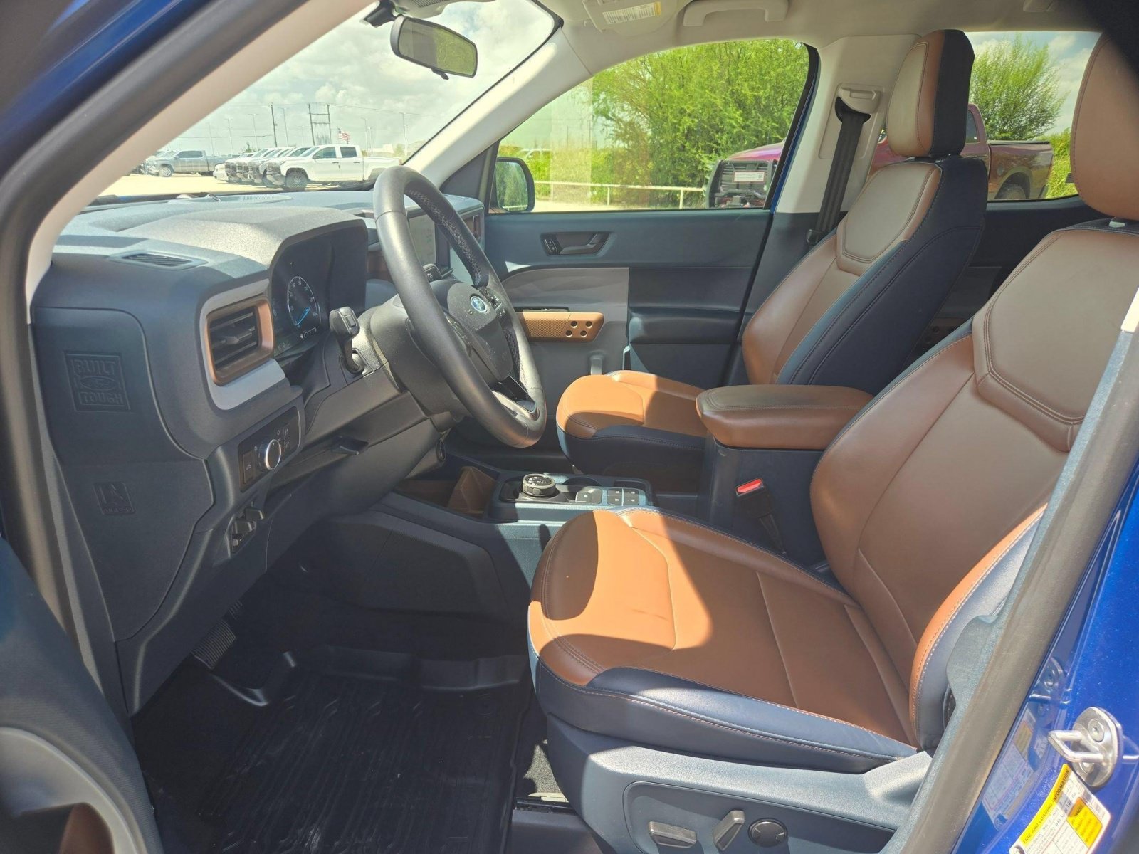 Used 2023 Ford Maverick Lariat w/ Lariat Luxury Package AWD/4WD image 9