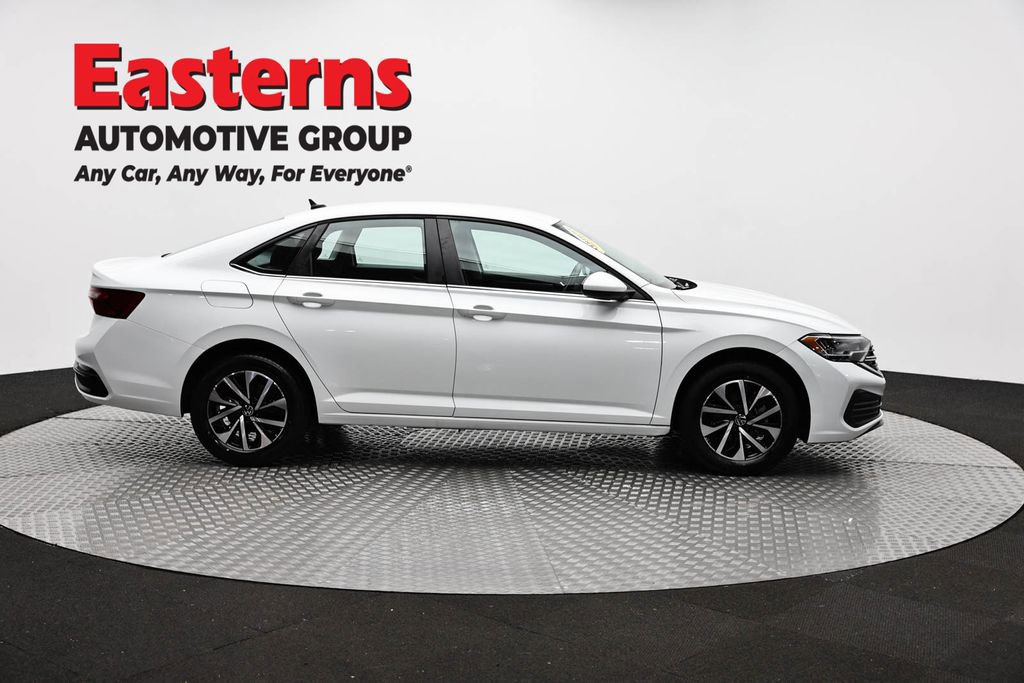 Used 2024 Volkswagen Jetta S image 3