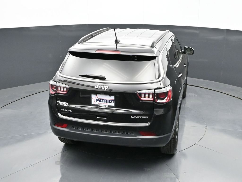 Used 2025 Jeep Compass Limited AWD/4WD image 30