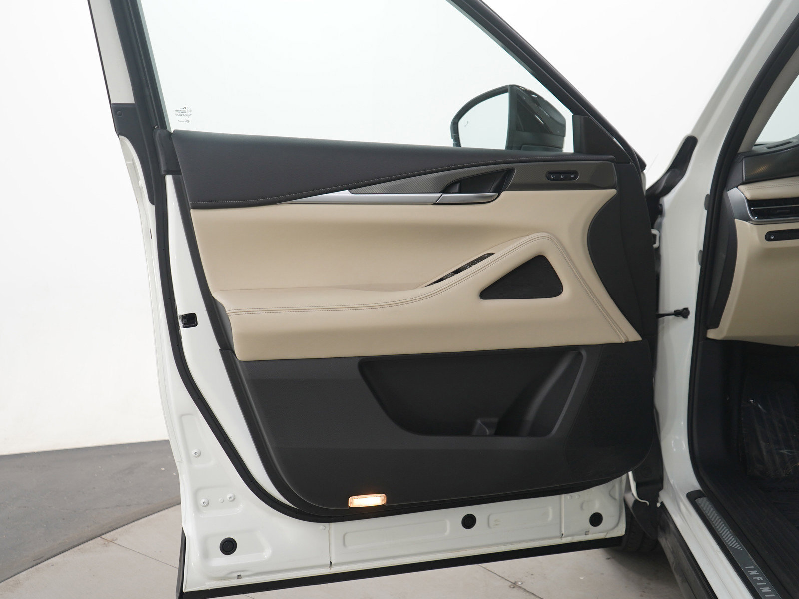 Used 2022 INFINITI QX60 Luxe image 21