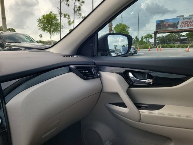 Certified 2021 Nissan Rogue Sport SV FWD image 31