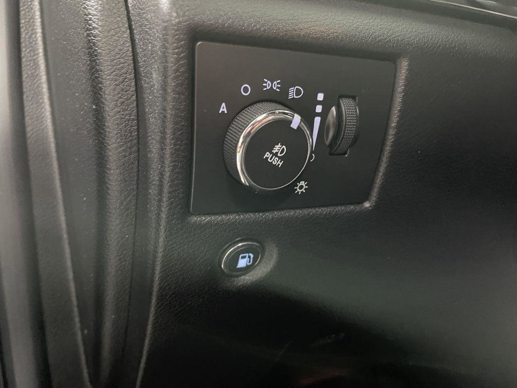 Used 2014 Jeep Grand Cherokee Limited AWD/4WD image 27