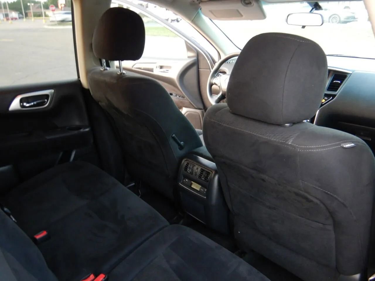 Used 2014 Nissan Pathfinder S image 33