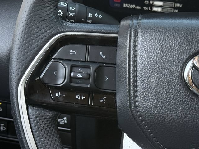Used 2023 Toyota Tundra Limited w/ Power Package AWD/4WD image 14