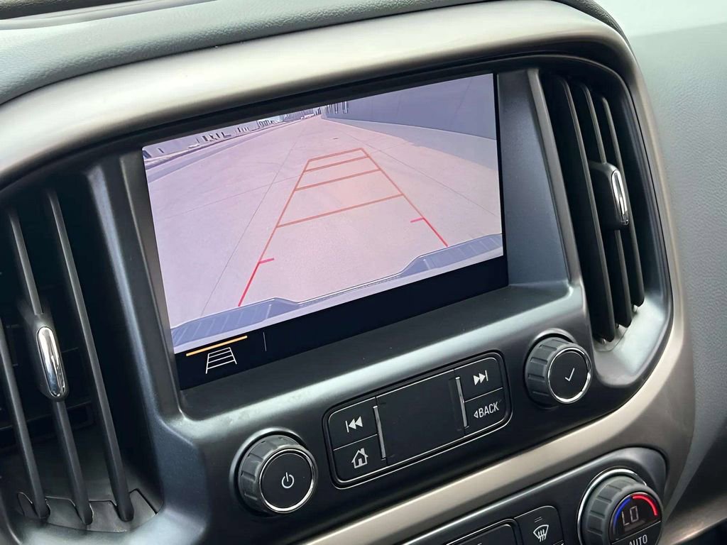 Used 2019 Chevrolet Colorado Z71 AWD/4WD image 17