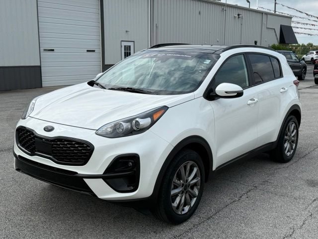 Certified 2022 Kia Sportage Nightfall Edition w/ Nighfall AWD Premium Package image 3