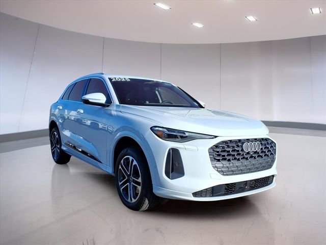 Certified 2025 Audi Q5 Premium Plus w/ Premium Plus