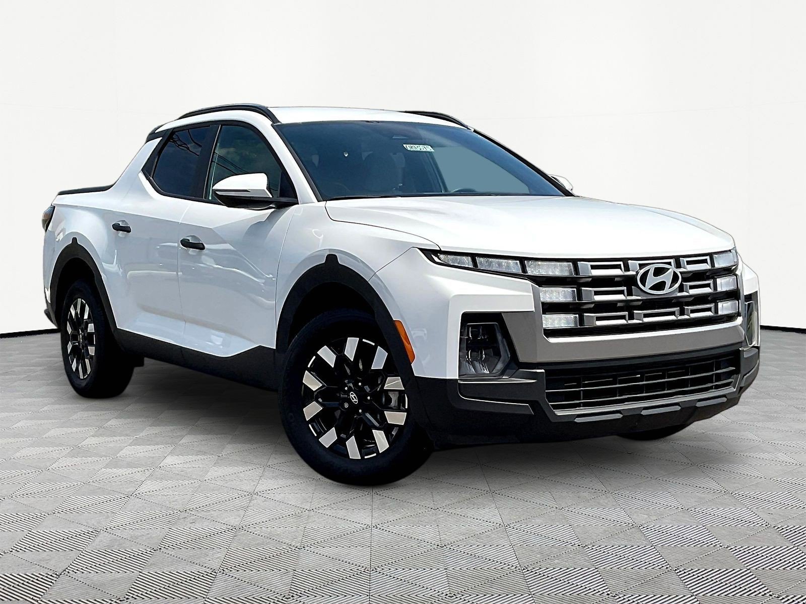 Used 2025 Hyundai Santa Cruz SEL AWD/4WD image 3