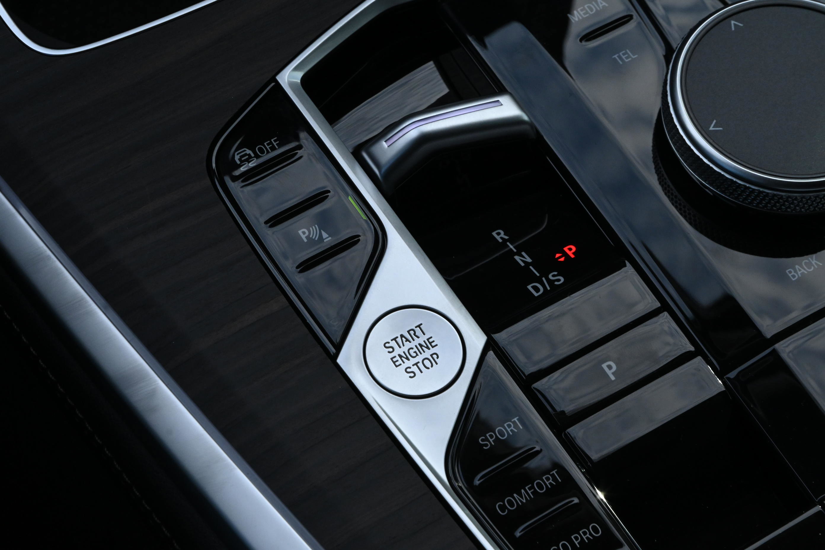 New 2026 BMW X5 sDrive40i image 16