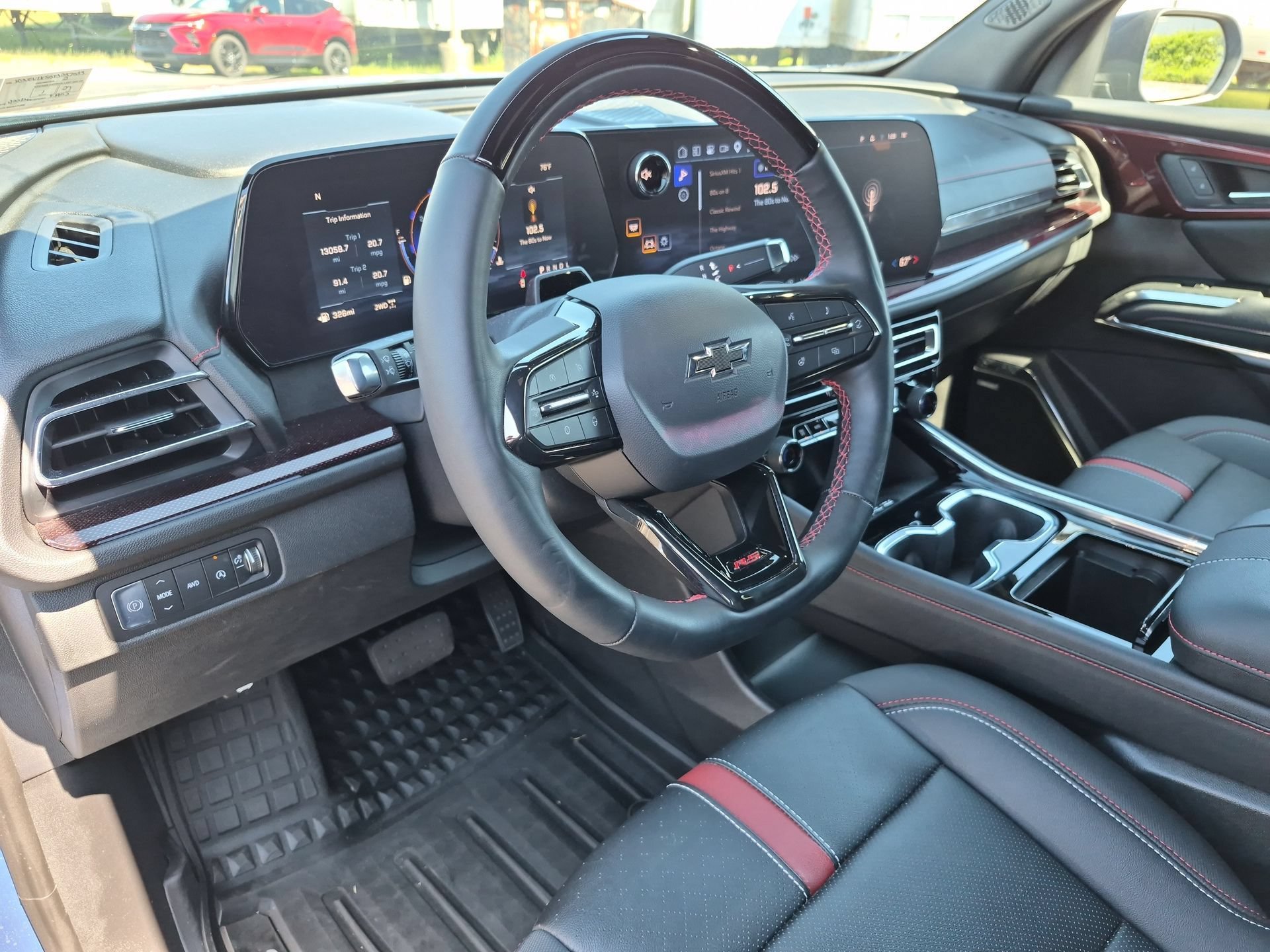 Certified 2026 Chevrolet Traverse RS w/ LPO, Floor Liner Package AWD/4WD image 10