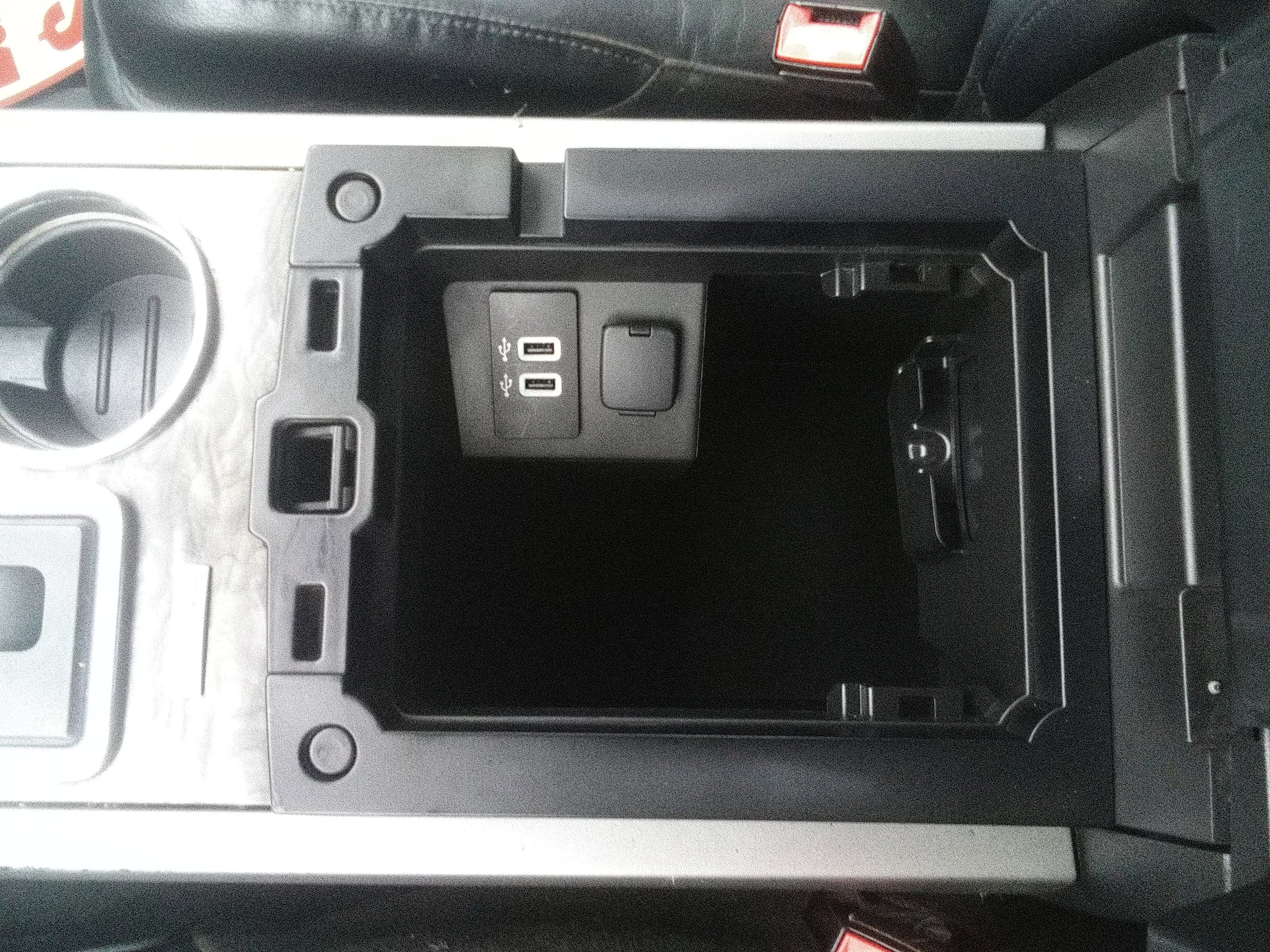 Used 2016 Ford Expedition Limited w/ Equipment Group 301A image 17