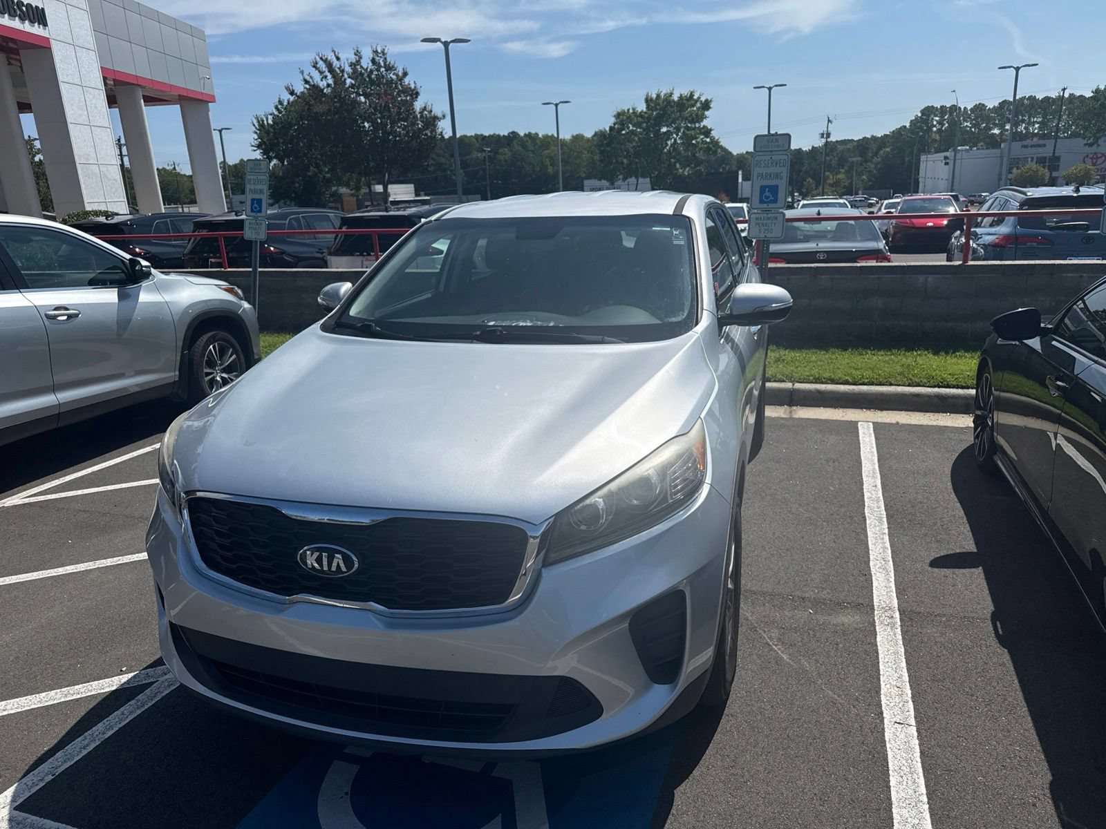 Used 2019 Kia Sorento L FWD image 12