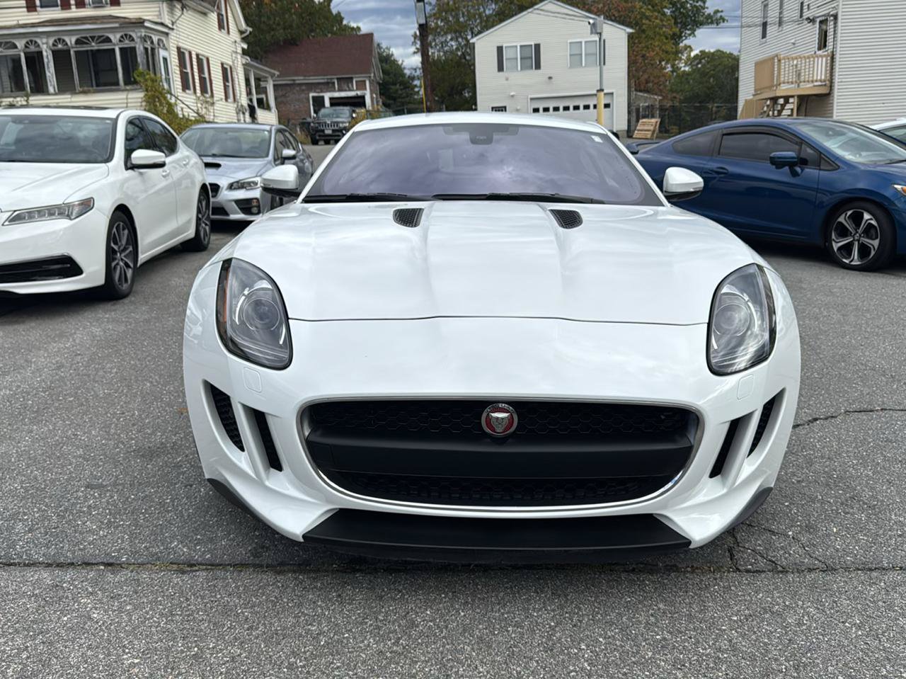Used 2017 Jaguar F-TYPE Coupe RWD image 4