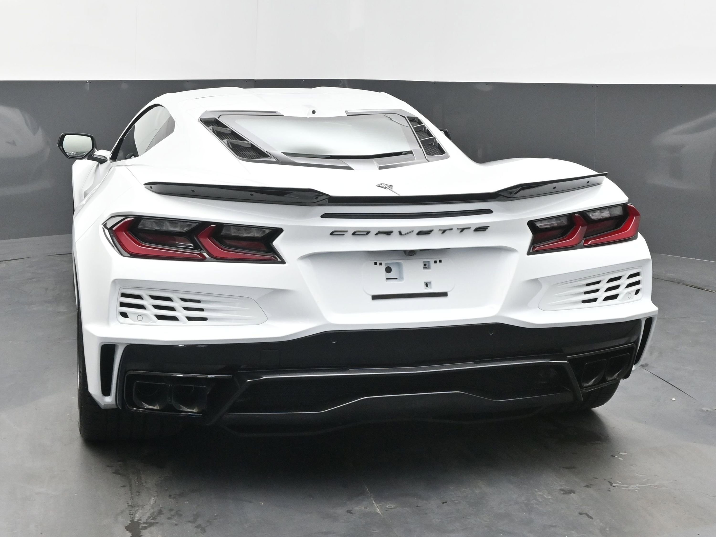 New 2025 Chevrolet Corvette E-Ray image 3