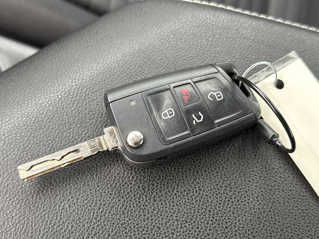 Used 2024 Volkswagen Jetta S image 27