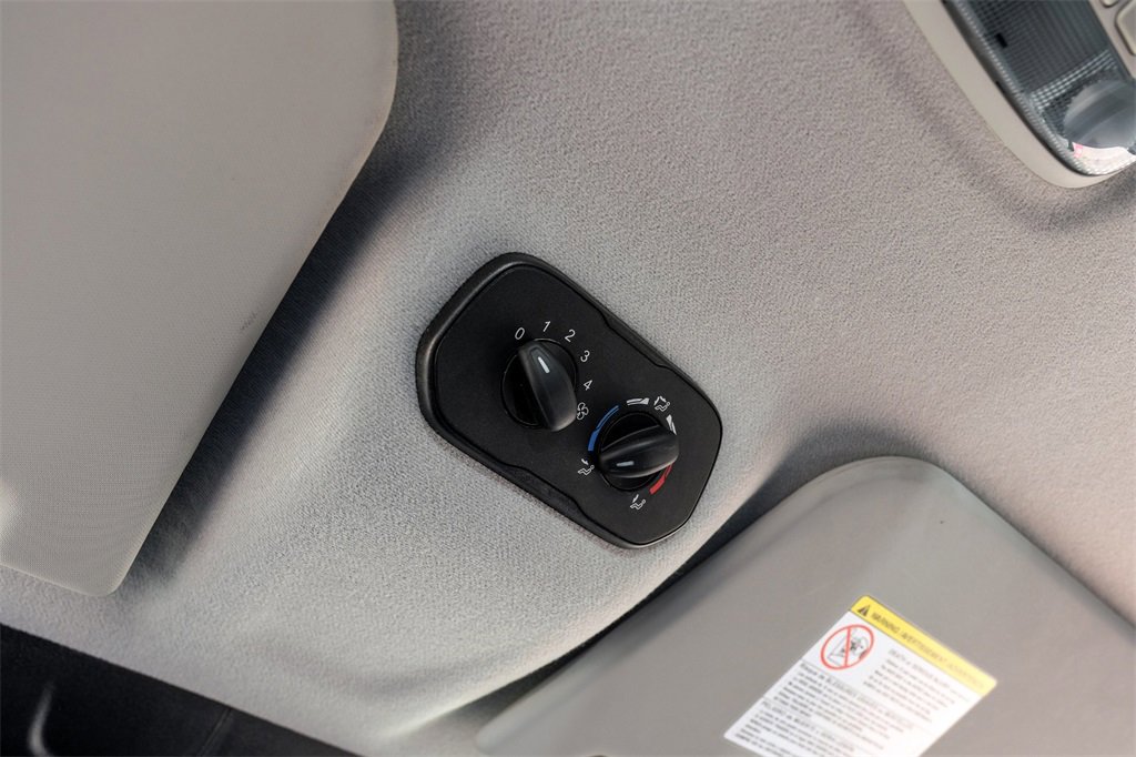 Used 2016 Ford Transit 350 XL image 25