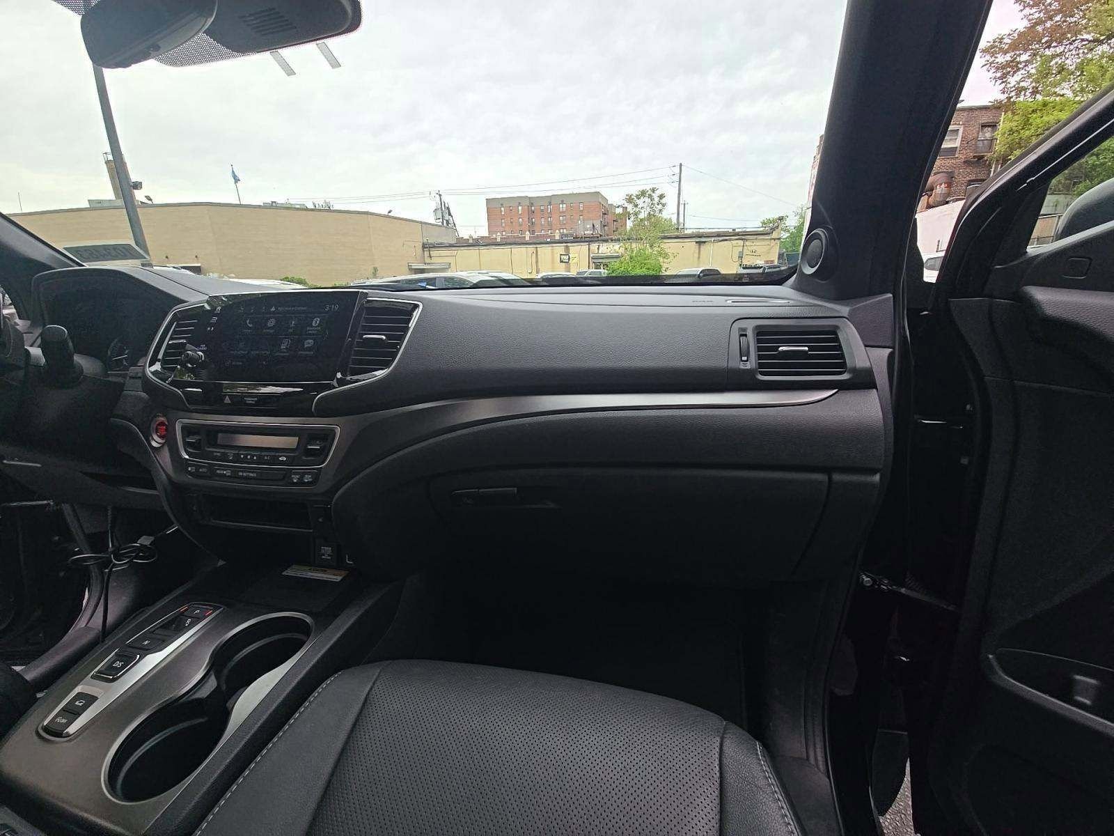 Used 2023 Honda Passport EX-L image 16