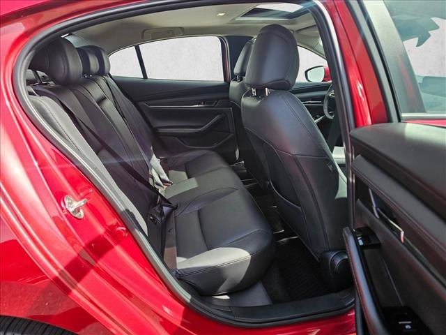 Used 2023 MAZDA MAZDA3 s FWD image 11