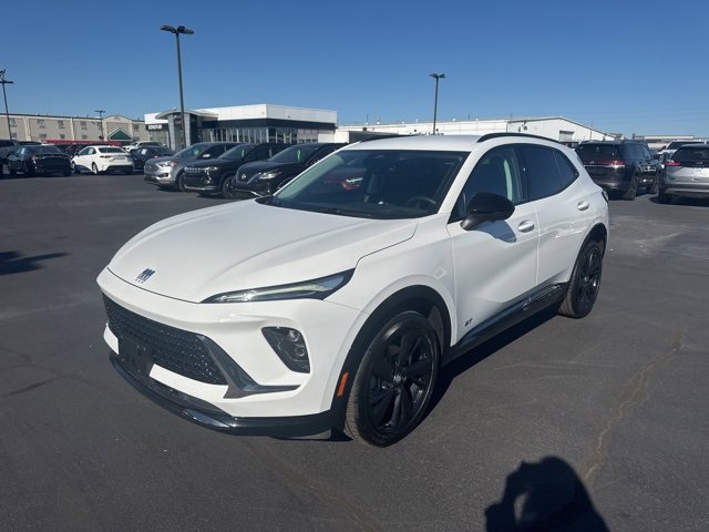 Used 2025 Buick Envision Sport Touring image 8