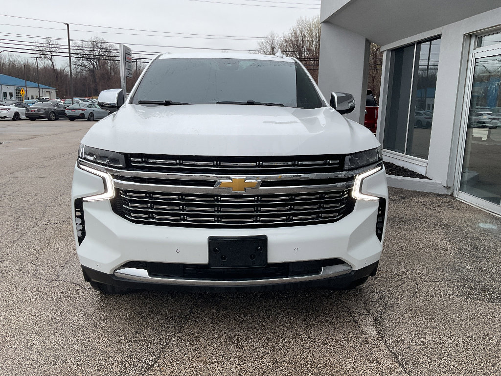 Used 2023 Chevrolet Suburban Premier image 2