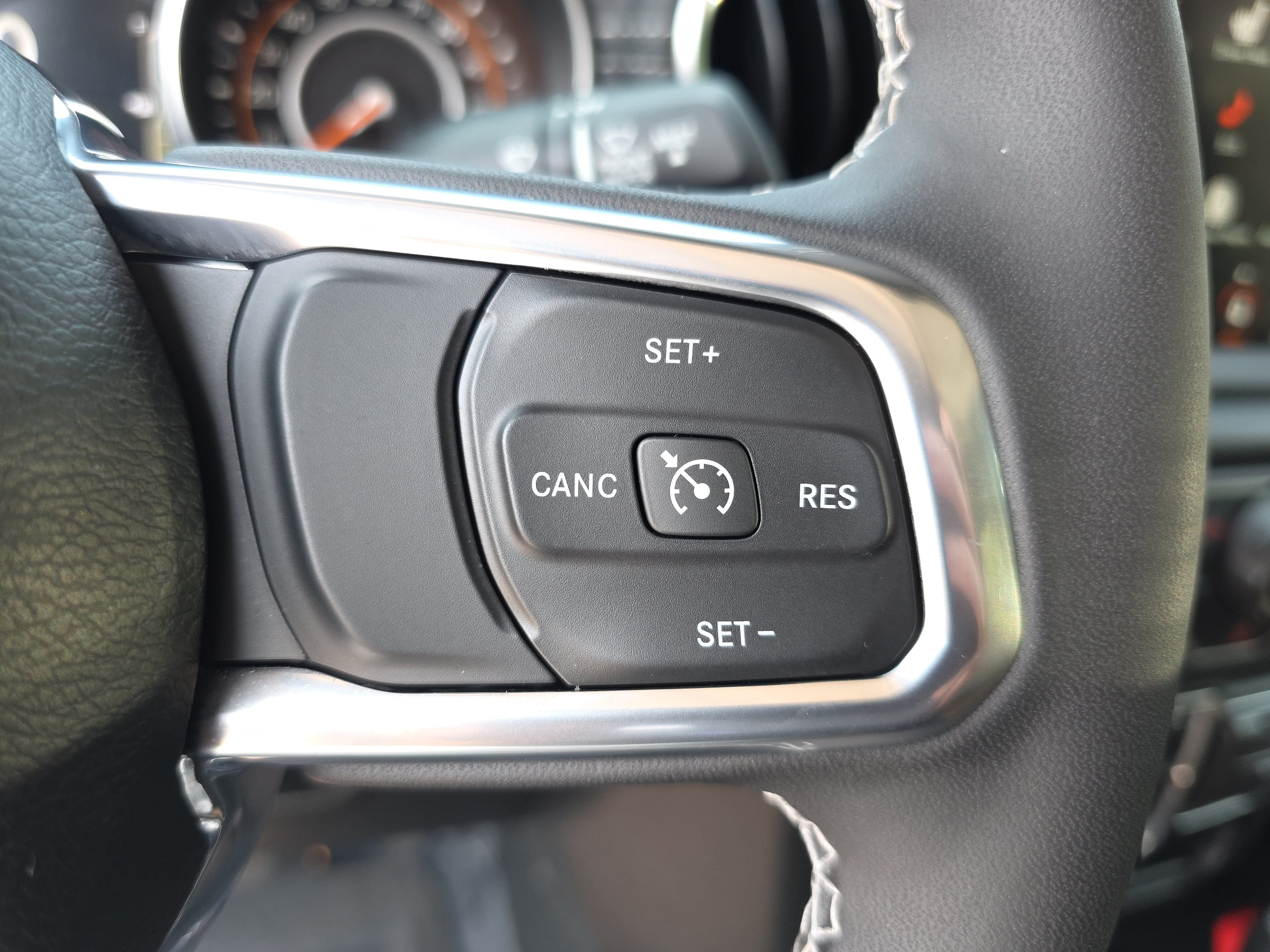 Certified 2023 Jeep Gladiator Overland w/ Popular Equipment Package AWD/4WD image 15