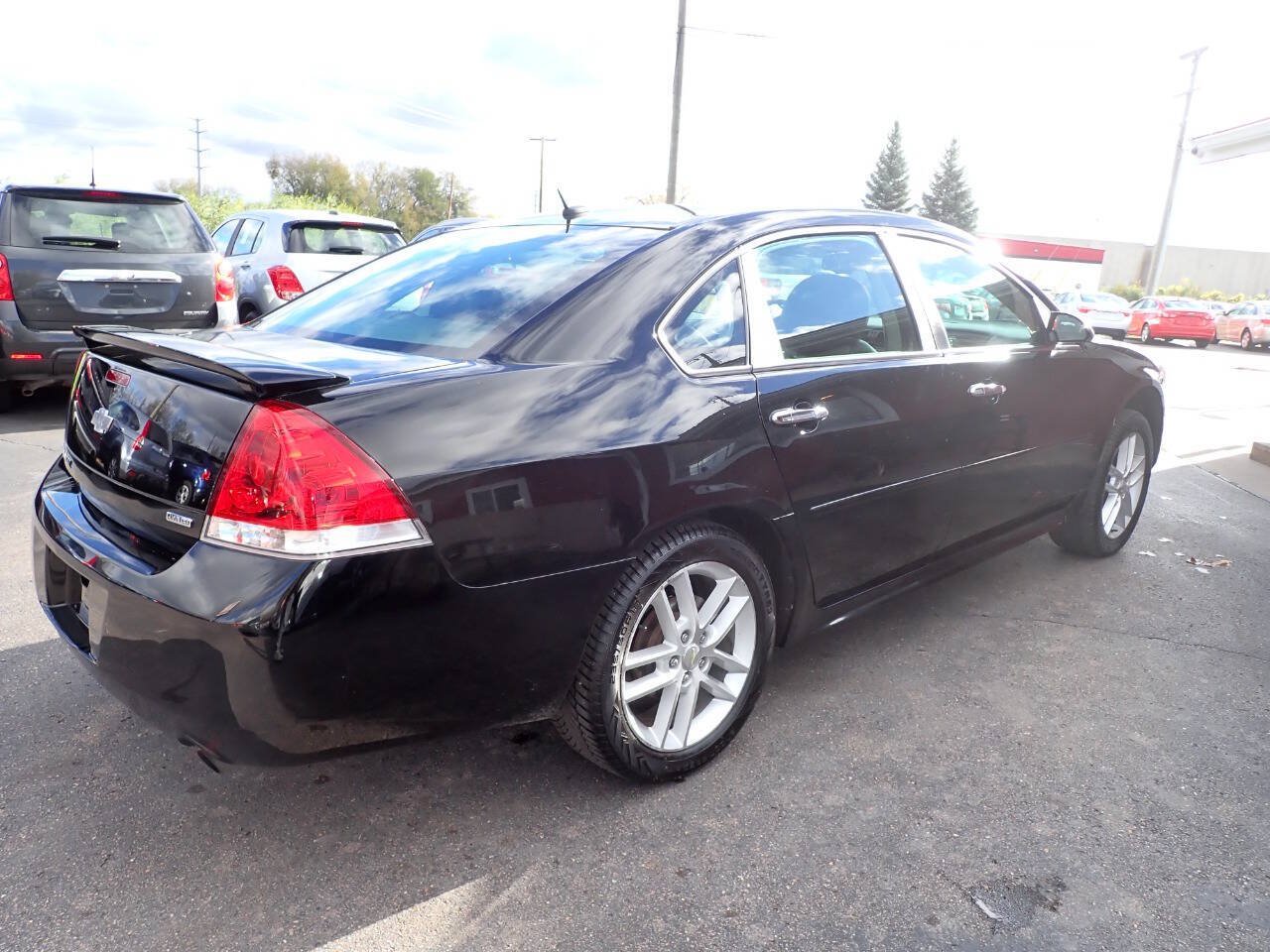 Used 2015 Chevrolet Impala LTZ FWD image 6