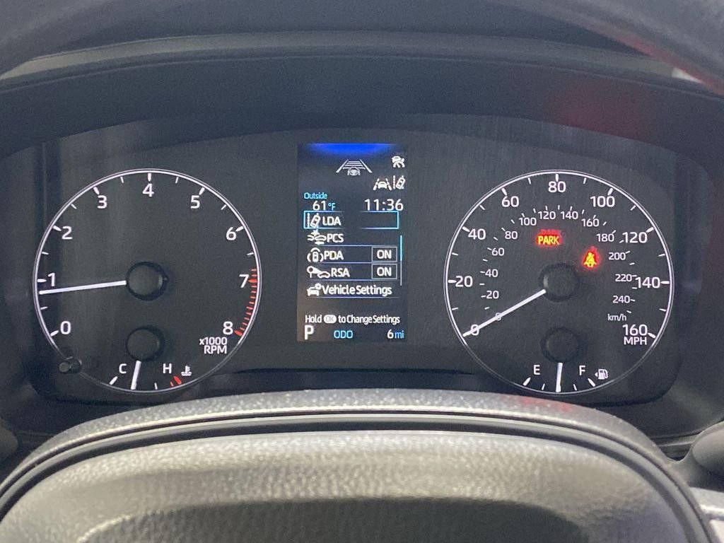 Used 2025 Toyota Corolla LE image 10