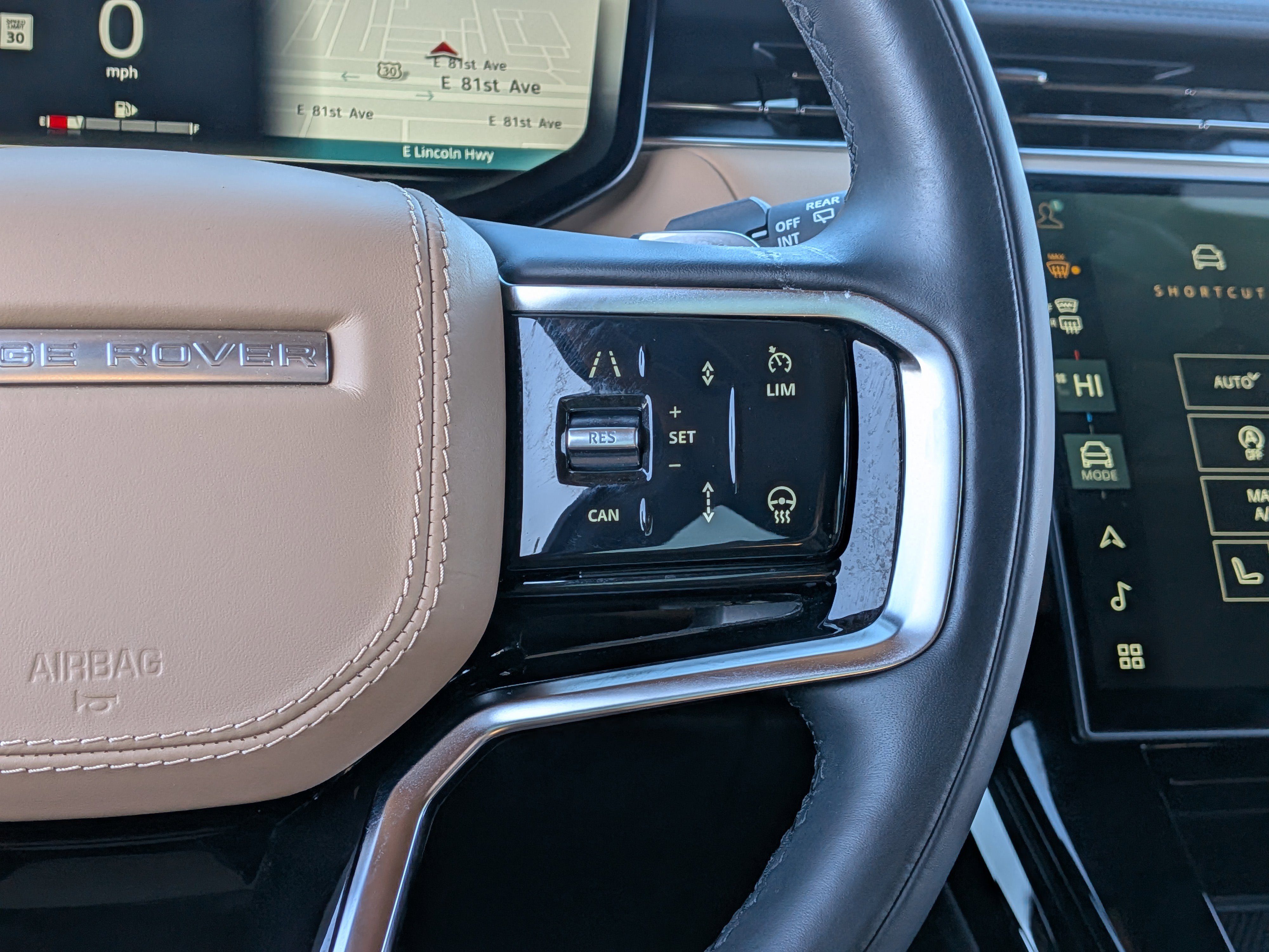 Used 2024 Land Rover Range Rover Sport SE image 29