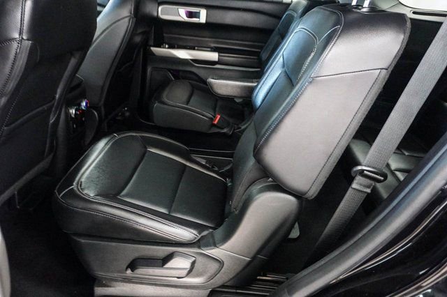 Used 2023 Ford Explorer Limited w/ Equipment Group 301A image 15