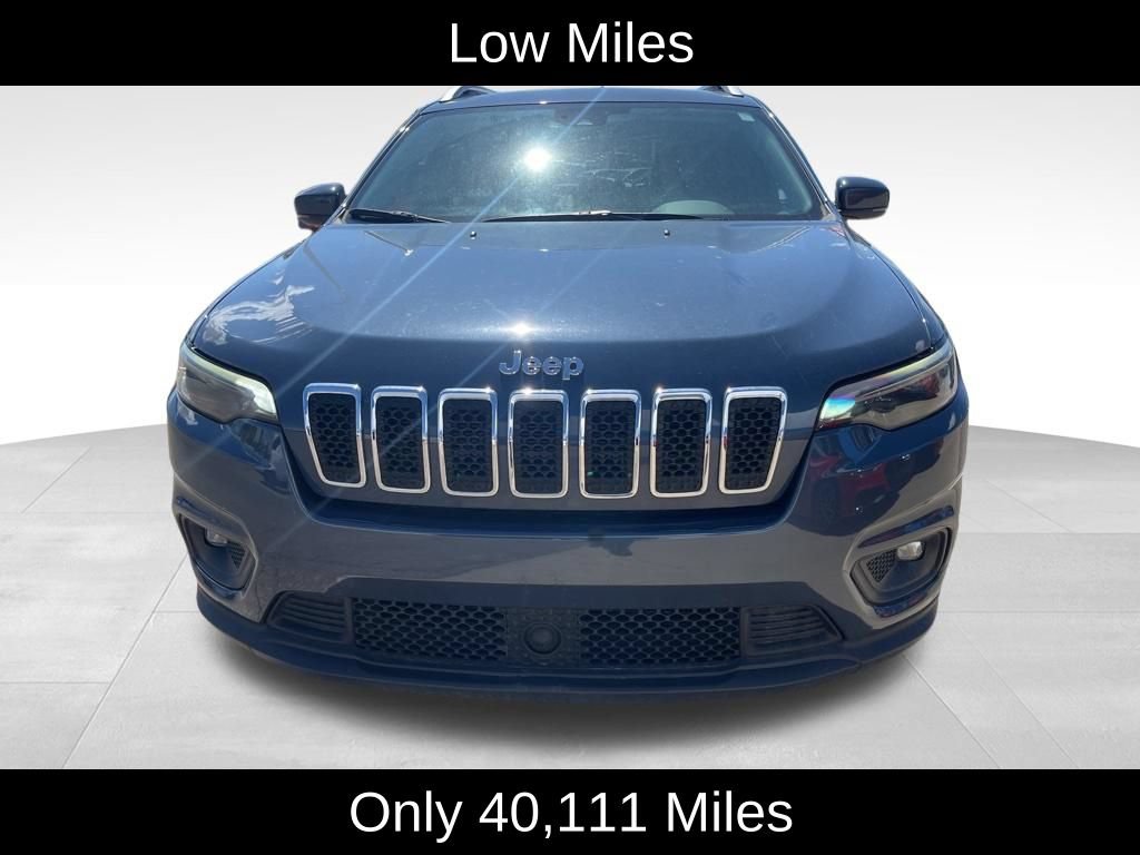 Used 2021 Jeep Cherokee Latitude Lux w/ Comfort/Convenience Group AWD/4WD image 2