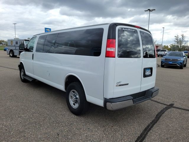 Used 2020 Chevrolet Express 3500 LT w/ LT Preferred Equipment Group image 10