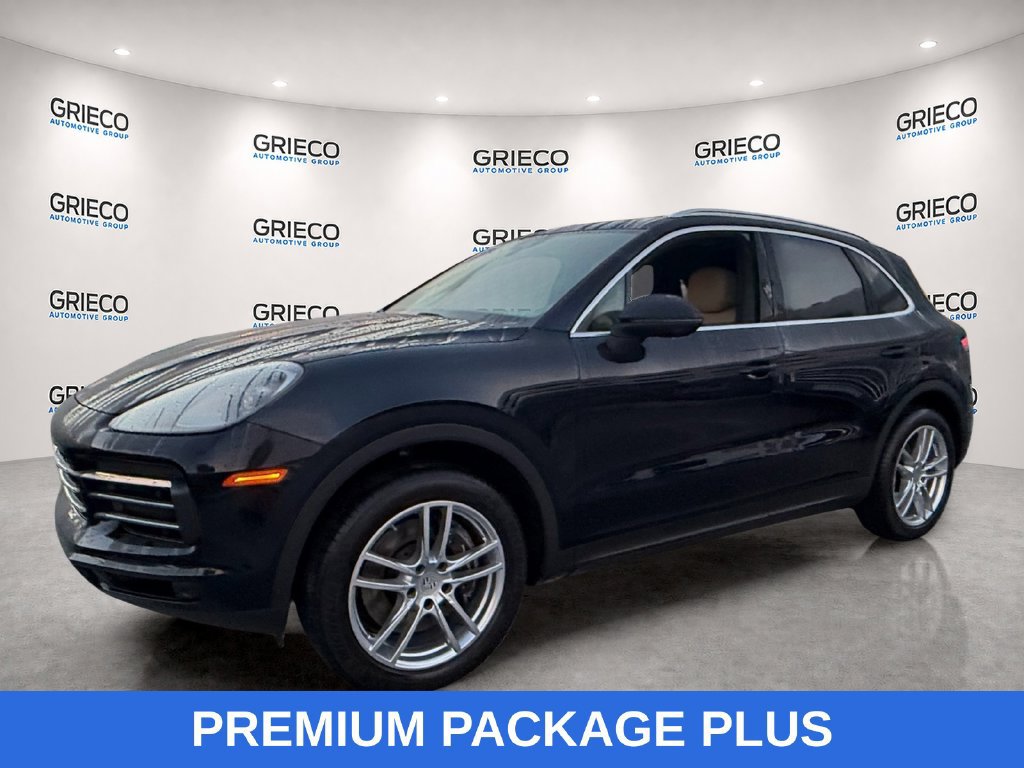 Used 2023 Porsche Cayenne Platinum Edition AWD/4WD image 3