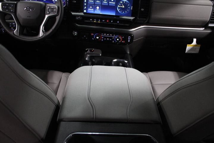 New 2026 Chevrolet Silverado 1500 RST w/ RST All Star Premium Package AWD/4WD image 32