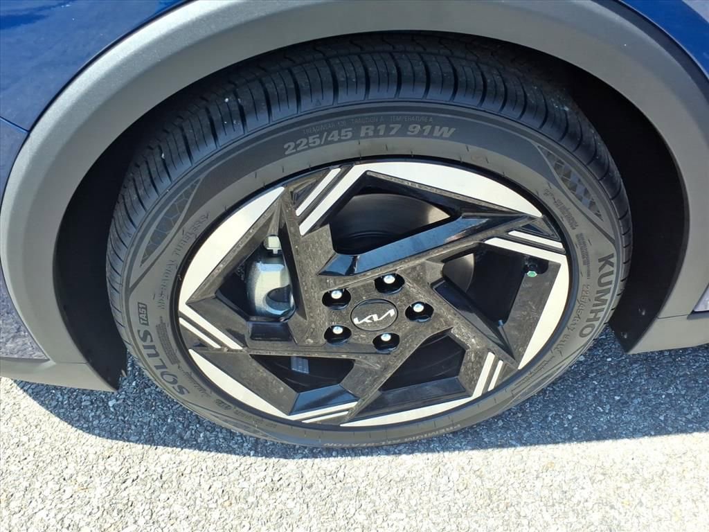 New 2025 Kia K4 EX image 14